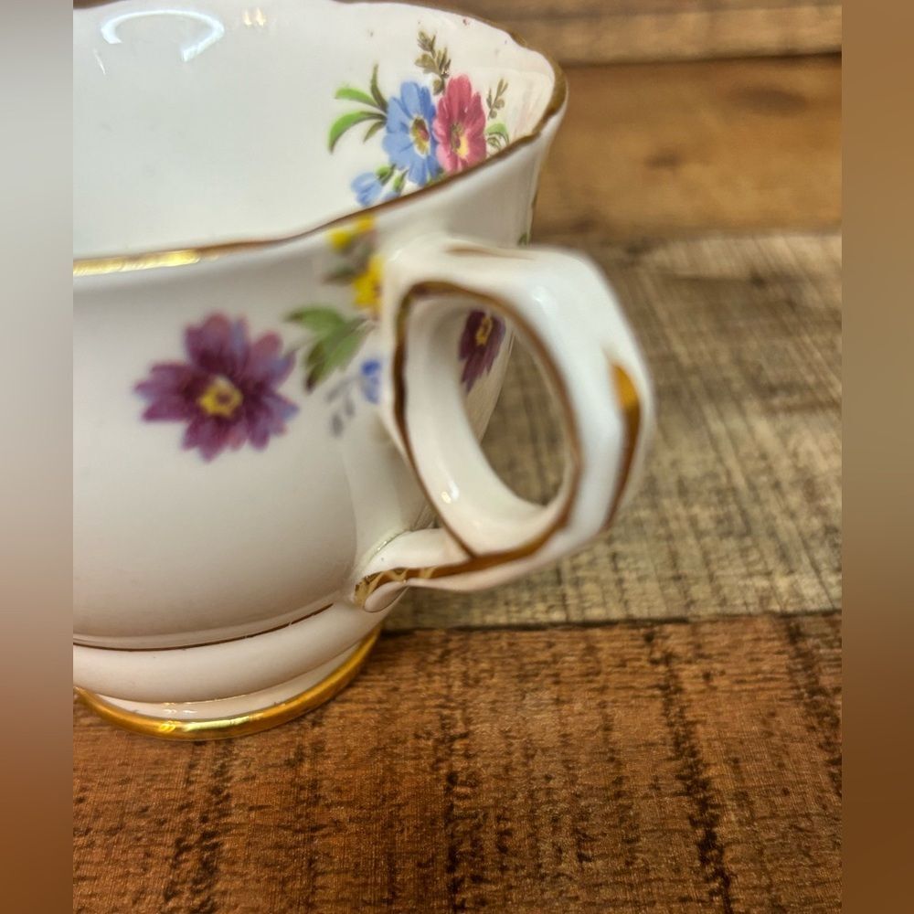 Royal Stafford Bone China Made in England Teacup and Saucer Floral Gold Trim - Picture 8 of 10